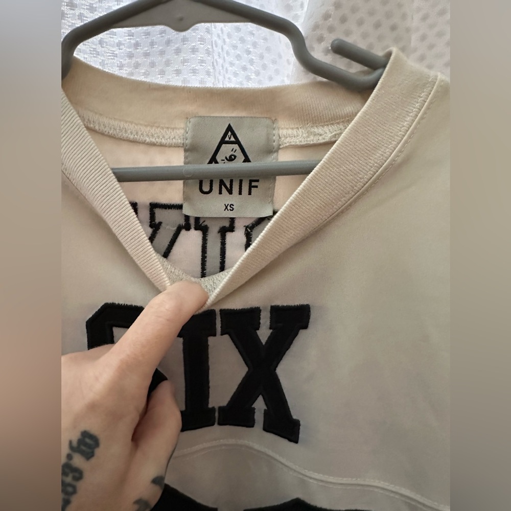 UNIF 666 Jersey - Picture 3 of 5